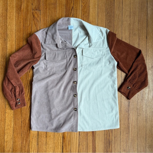 Cozy Casual Tops - Two-Tone Corduroy Button-Up Shirt Size Medium